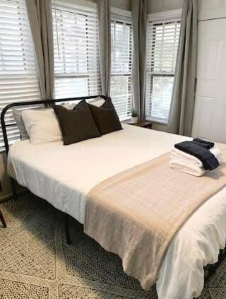 Spacious 4Br Retreat In The Heart Of לאפאייט מראה חיצוני תמונה
